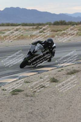 media/Sep-21-2025-Race Pace (Sun) [[98bf33ef95]]/Verified/5-Turn 15 Inside (930am)/